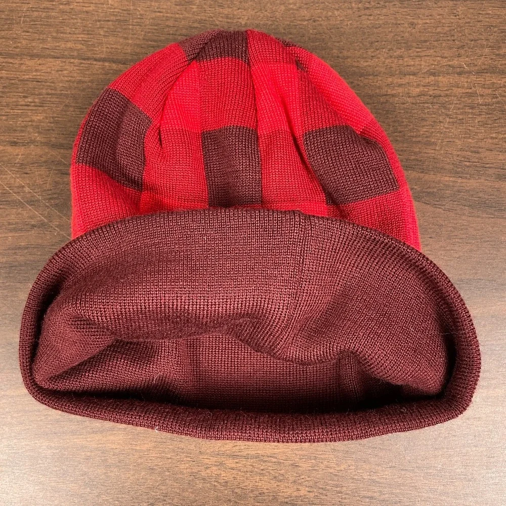 Locale Colorado Beanie 50% Merino Blend Buffalo Plaid Check Knit Cap Red Maroon